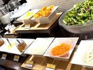 朝食ブッフェサラダコーナー1