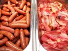 朝食ブッフェソーセージベーコン
