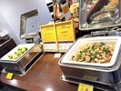 朝食ブッフェメイン魚肉料理