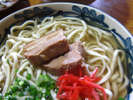 【沖縄そば】沖縄料理は周辺の居酒屋さんでどうぞ。