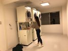 1Fに有料のコインランドリー(洗濯機・乾燥機:各3台)があります。※洗剤別売り。