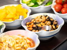 【朝食ビュッフェ一例】おかず