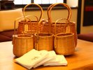 道後温泉本館への「湯籠セット」です
