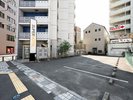 駐車場は当館敷地内にございます