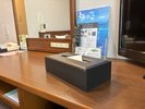 ティッシュペーパーは棚奥にございます。