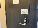 女性大浴場の入口です。ランダムのテンキーロックを取り付けております。
