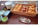 ルートイン自慢のクロワッサンとその他パンをご用意しております。