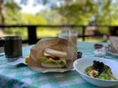 爽やかな朝にバルコニーでのご朝食が楽しめる宿♪ルームサービスで美味ミネストローネスープが好評♪