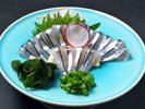 郷土料理「きびなご刺身」