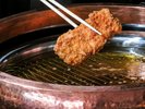 目の前で職人が手揚げします