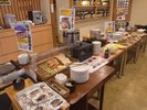 【朝食バイキング】鶏飯や特製カレー、焼き立てパン等をご用意
