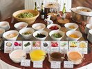 夏休みプレミアムビュッフェ サラダコーナー