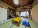 【和室8畳・46u・定員4名】蔵王の四季を眺めながら、和の雰囲気の中でゆったり寛ぐ。