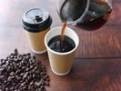 【フロント】コーヒーメーカーがございますので、大阪湾を眺めながらほっと一息されてください。