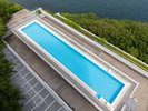 夏季限定のオーシャンビュープール。