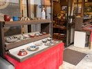 散策に最適!「壺屋やちむん通り」