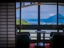 客室から望む明礬橋の眺め