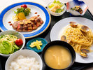 館内お食事処「うめの里」平日限定日替わり定食の一例
