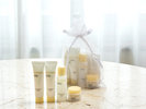�uMIKIMOTO COSMETICS�v(�X�C�[�g���[��)