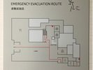 避難経路案内は、各階エレベーターホールにご案内がございます。