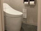 バスルーム・トイレはセパレート、またお部屋のなかには段差はございません。