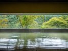 �嗁�ꂩ��]�ސV�΂̐�i�Ɩ��₵�̉���