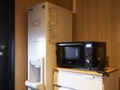 3、5、7階のエレベーターホールに製氷機と電子レンジを設置しております