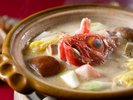 ■至高会席「茜山膳」一例/北海道産のめんめ(きんき)を使った、鄙の座ならではの深い味わい。