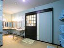 男性用大浴場 お子様にも喜ばれる滑り台有り!温泉らしい硫黄の香りもお楽しみいただけます♪