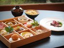 食のみやこと謳われる鳥取県。海の幸も山の幸も豊富なこの地で採れた旬の食材を味わってください/例