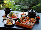 夕食は個室をご用意。全室庭園が見えるお部屋で創作料理に舌鼓/例