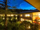 百年庭園ライトアップ。