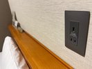 【USBコンセント】枕元に完備★