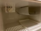 【冷蔵庫】外側のスイッチを押して中のつまみで調整してください。