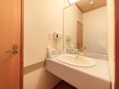 【ホテル和室】お部屋には洗面台もございます