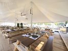 【レストラン】200平米の広さを誇るスモークハウスレストラン