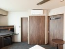 ■プレミアムツイン 客室内に扉があり、「私の部屋」をご体感下さい。