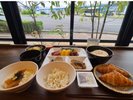 バスターミナルを眺めながらごゆっくり