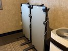 ズボンプレッサーなどの備品もございます