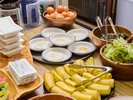 ・【ご朝食】バランスよく栄養を取っていただけるバイキング形式
