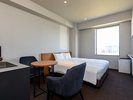 【スタイリッシュダブル・シンク付】シンク付きのスタイリッシュダブルルームのお部屋になります。