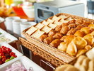 【レストラン「海-kai-」朝食】約30種類のビュッフェスタイルの朝食をお楽しみいただけます。