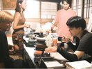 食卓を囲むと、自然と対話が生まれます
