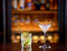 ザ・バー|豊富なウィスキーと日本酒、ジンのセレクションが自慢です。忘れられない美食と美酒のひとときを