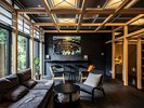 ロビーラウンジはフリードリンクやライブラリーが楽しめます。