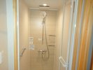 和風ツインのシャワールーム(バスタブは有りません。温泉大浴場をご利用ください)
