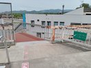 【上り線パーキングエリアからホテルへの行き方】G突き当りの階段を下りる