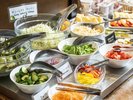 朝食ブッフェサラダメニュー