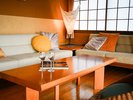 【仙渓園「桧」温泉桧風呂付】ワインセットをご用意。心安らぐ至福のひとときをご堪能ください。
