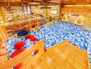 【キッズコーナー】ボールプールにすべり台!小さなお子様も安心♪